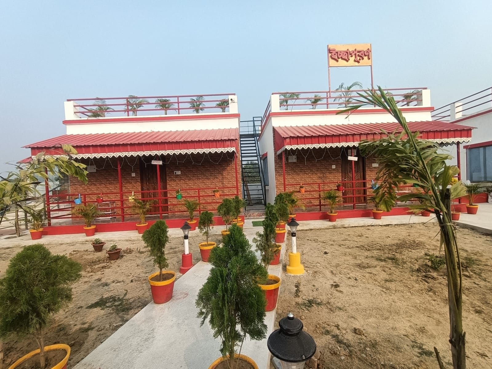 Private sit-out with greenery