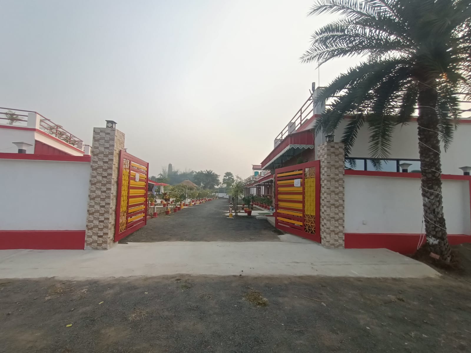 Icchhapuron homestay gate